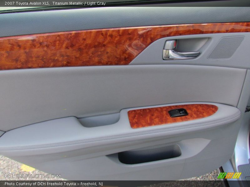 Titanium Metallic / Light Gray 2007 Toyota Avalon XLS