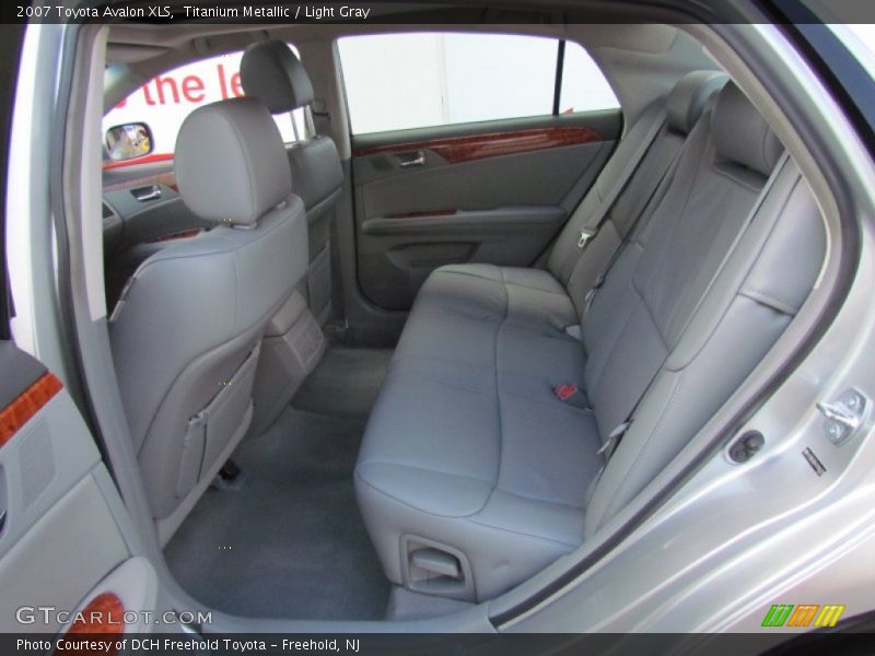 Titanium Metallic / Light Gray 2007 Toyota Avalon XLS
