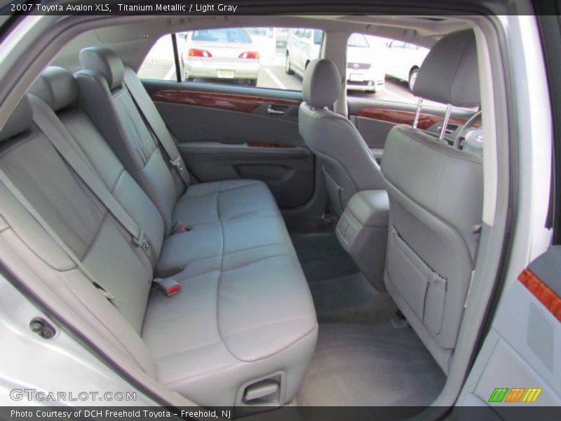 Titanium Metallic / Light Gray 2007 Toyota Avalon XLS
