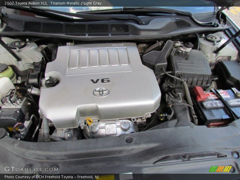 Titanium Metallic / Light Gray 2007 Toyota Avalon XLS