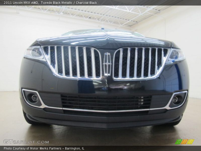Tuxedo Black Metallic / Charcoal Black 2011 Lincoln MKX AWD