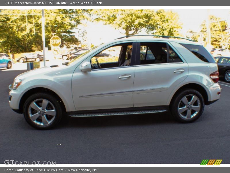 Arctic White / Black 2010 Mercedes-Benz ML 350 4Matic
