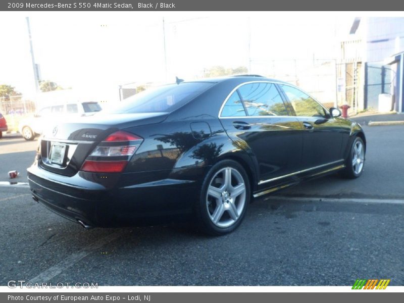 Black / Black 2009 Mercedes-Benz S 550 4Matic Sedan