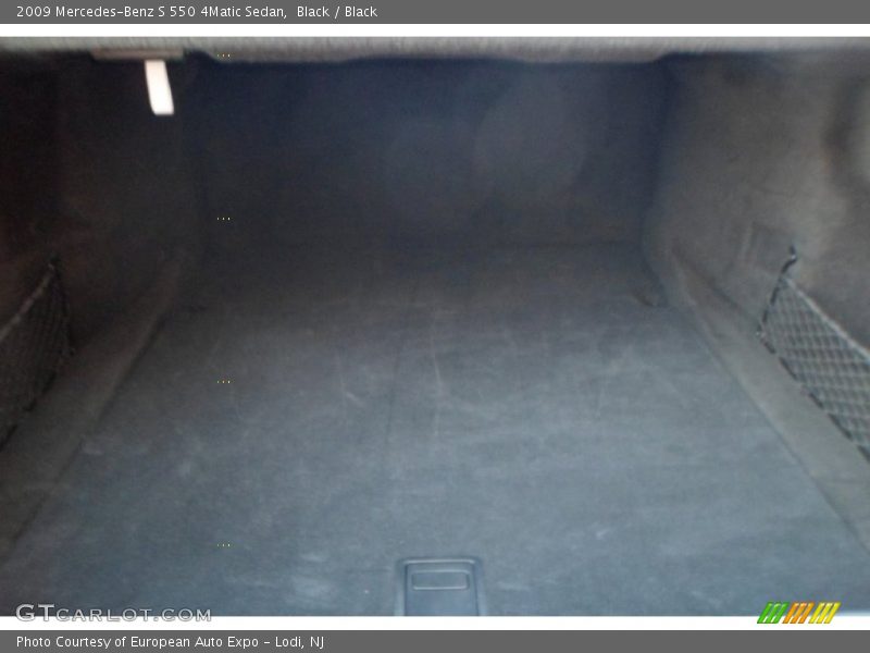 Black / Black 2009 Mercedes-Benz S 550 4Matic Sedan