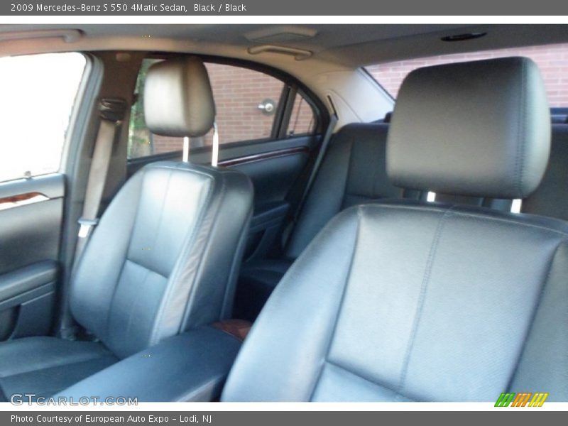 Black / Black 2009 Mercedes-Benz S 550 4Matic Sedan