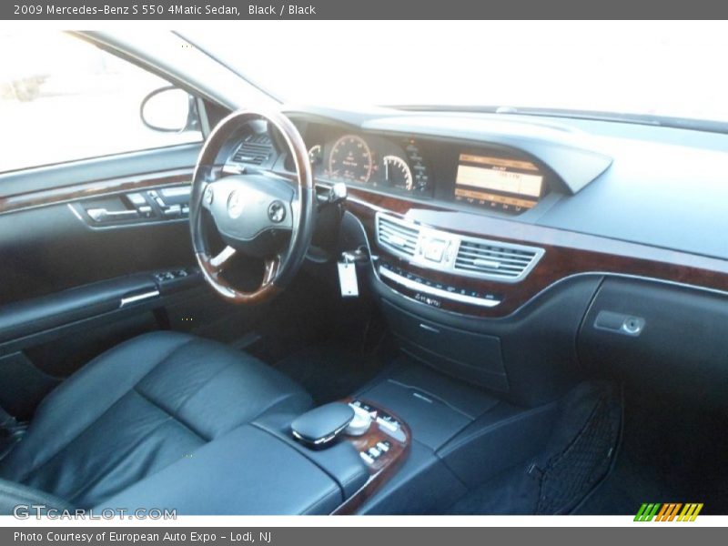 Black / Black 2009 Mercedes-Benz S 550 4Matic Sedan