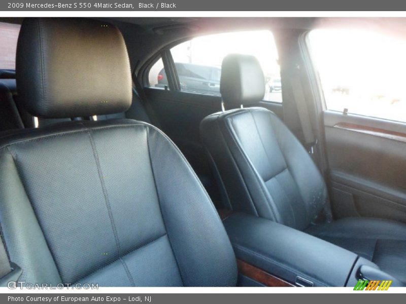 Black / Black 2009 Mercedes-Benz S 550 4Matic Sedan