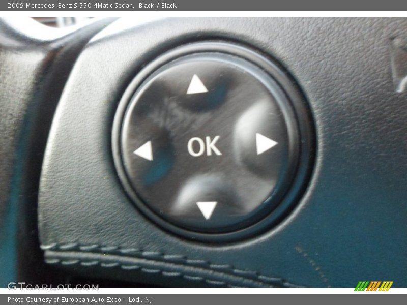 Black / Black 2009 Mercedes-Benz S 550 4Matic Sedan