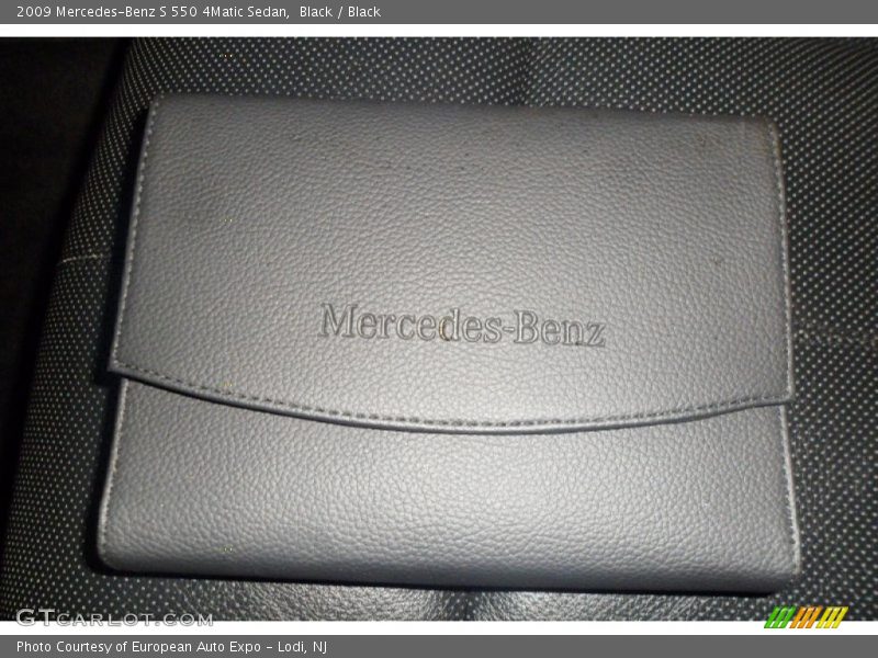 Black / Black 2009 Mercedes-Benz S 550 4Matic Sedan