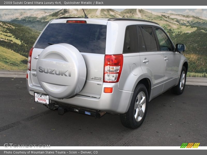Quicksilver Metallic / Black 2009 Suzuki Grand Vitara Luxury 4x4