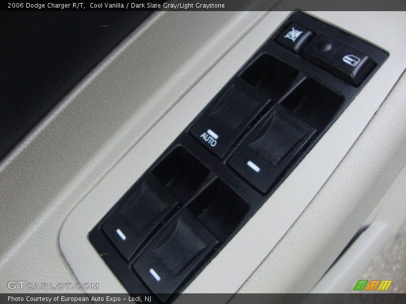 Cool Vanilla / Dark Slate Gray/Light Graystone 2006 Dodge Charger R/T