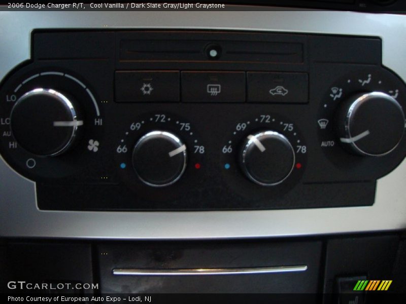 Cool Vanilla / Dark Slate Gray/Light Graystone 2006 Dodge Charger R/T