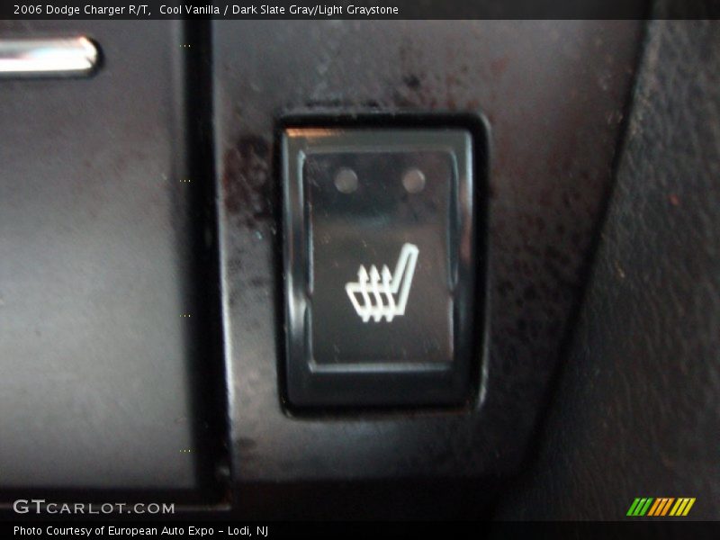 Cool Vanilla / Dark Slate Gray/Light Graystone 2006 Dodge Charger R/T