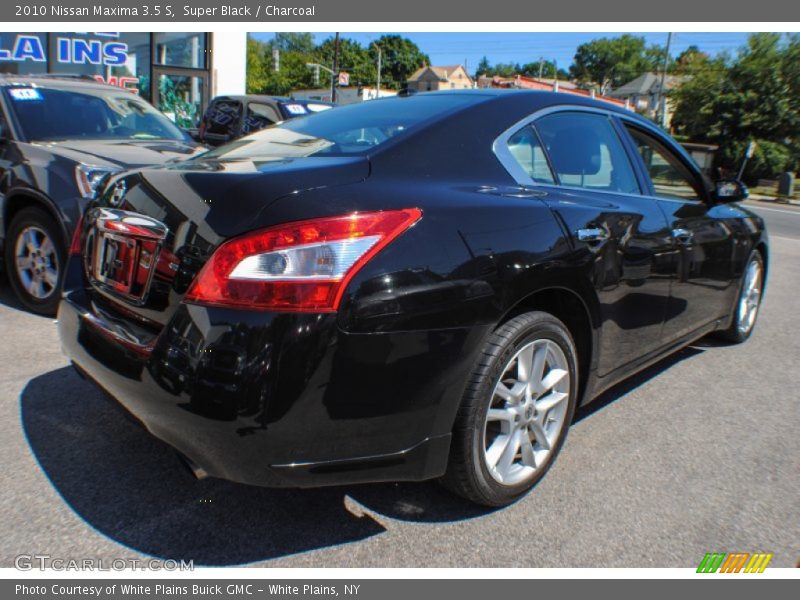 Super Black / Charcoal 2010 Nissan Maxima 3.5 S