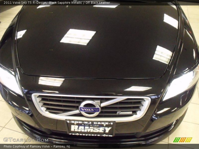 Black Sapphire Metallic / Off Black Leather 2011 Volvo S40 T5 R-Design