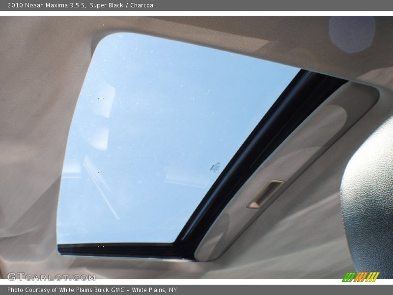 Super Black / Charcoal 2010 Nissan Maxima 3.5 S
