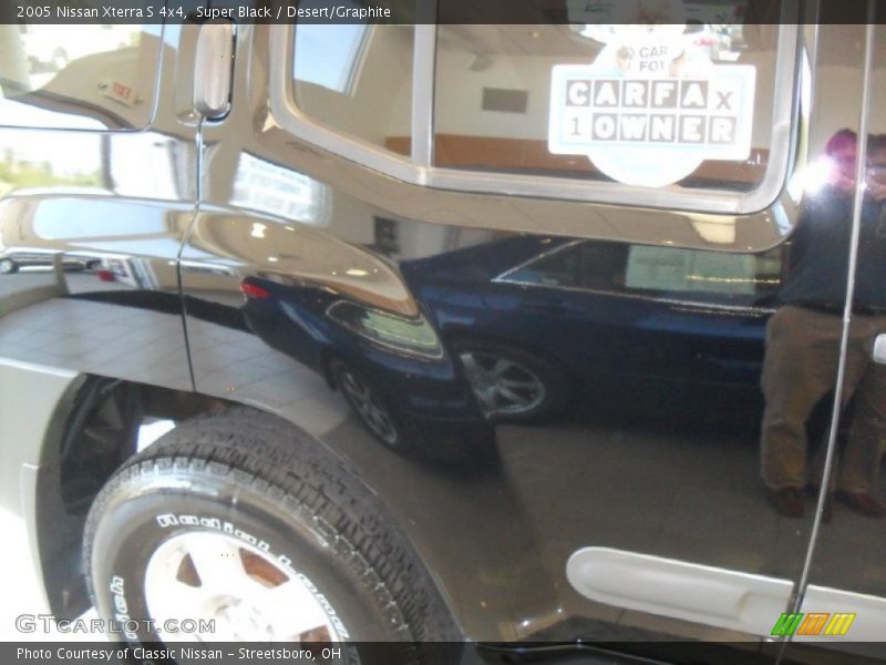 Super Black / Desert/Graphite 2005 Nissan Xterra S 4x4