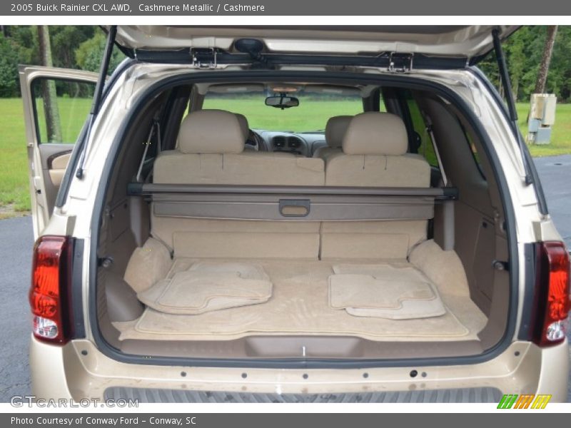 Cashmere Metallic / Cashmere 2005 Buick Rainier CXL AWD