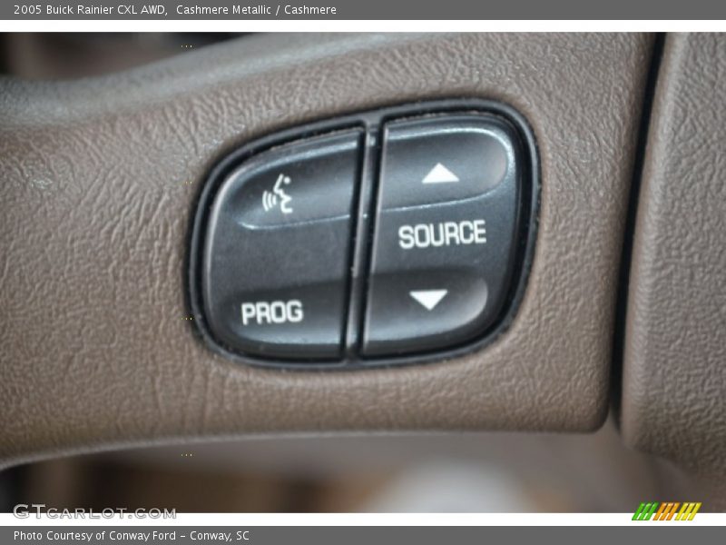 Cashmere Metallic / Cashmere 2005 Buick Rainier CXL AWD
