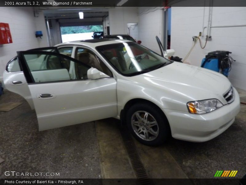 White Diamond / Parchment 2001 Acura TL 3.2