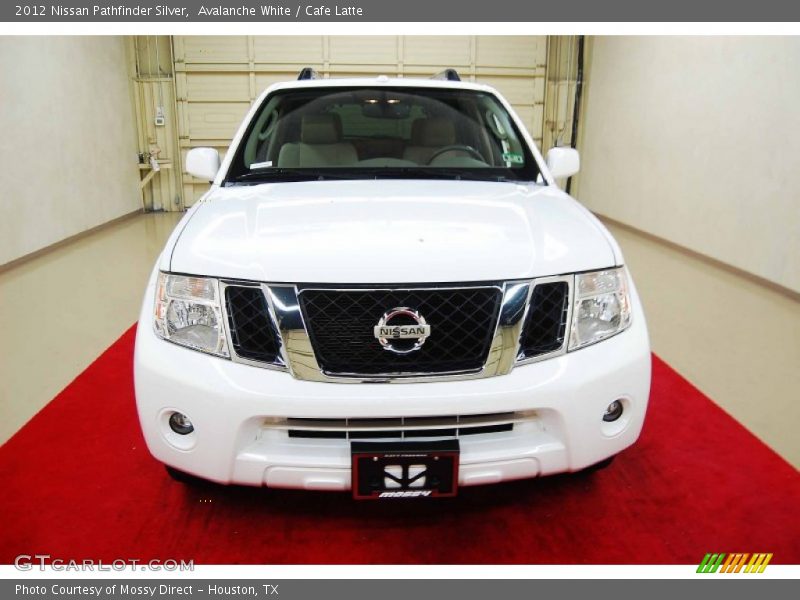 Avalanche White / Cafe Latte 2012 Nissan Pathfinder Silver