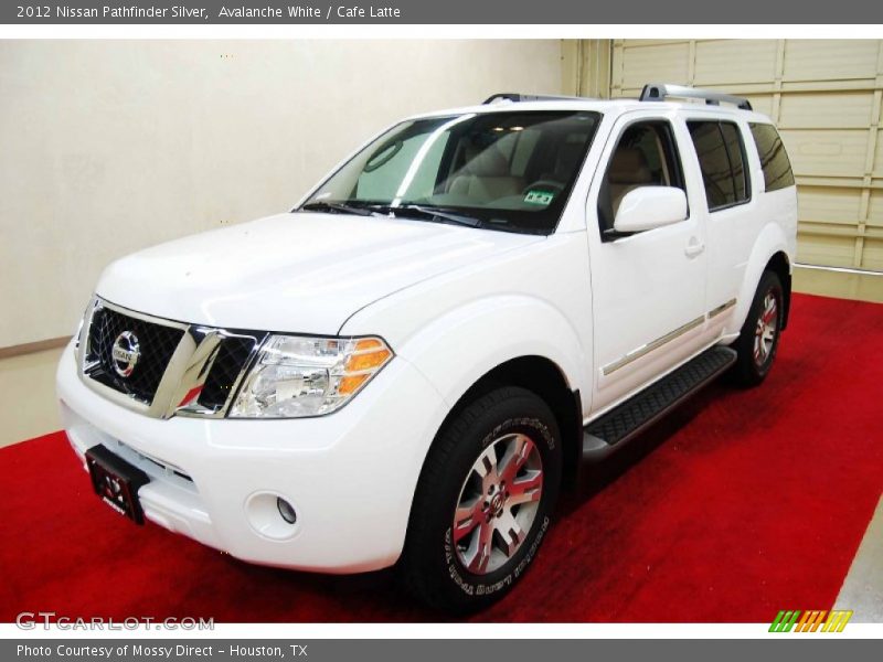 Avalanche White / Cafe Latte 2012 Nissan Pathfinder Silver