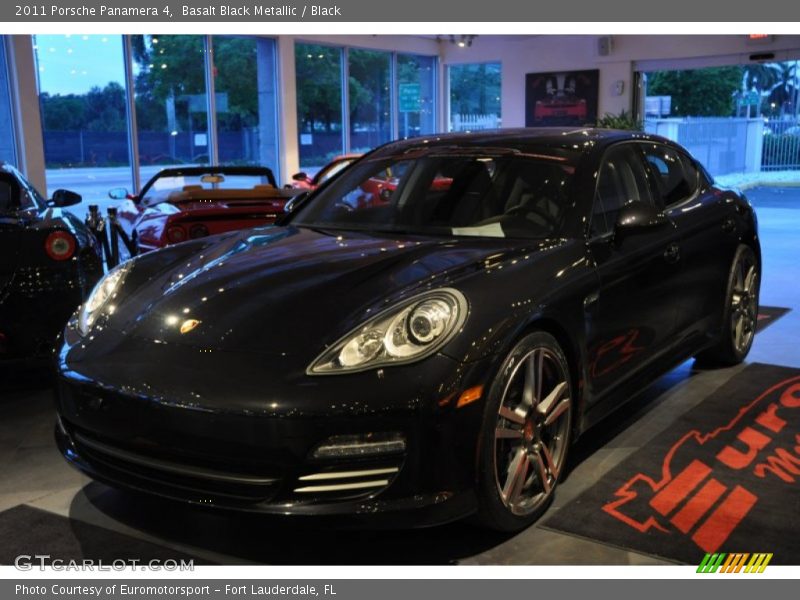 Basalt Black Metallic / Black 2011 Porsche Panamera 4