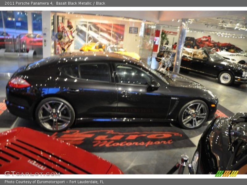 Basalt Black Metallic / Black 2011 Porsche Panamera 4