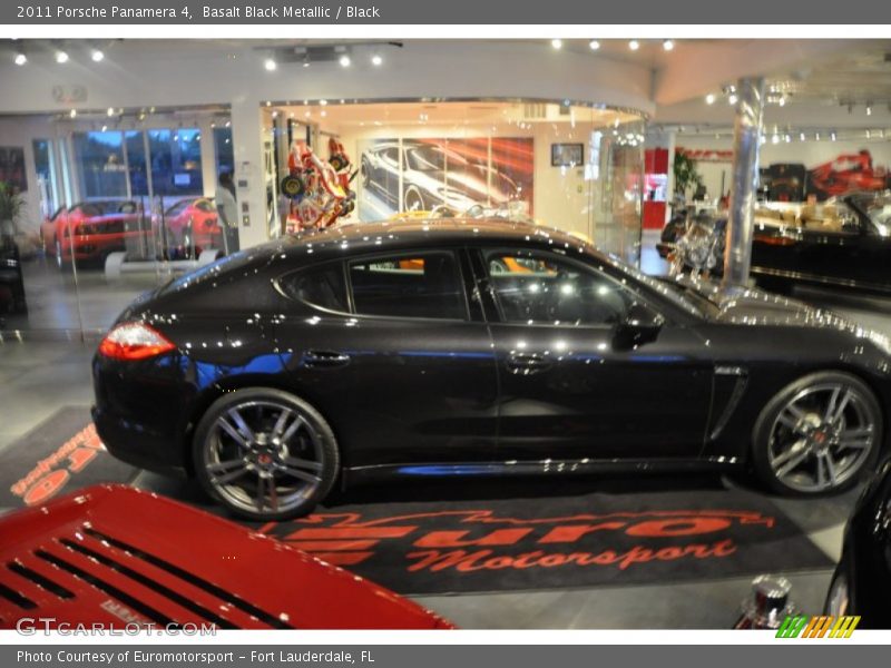 Basalt Black Metallic / Black 2011 Porsche Panamera 4