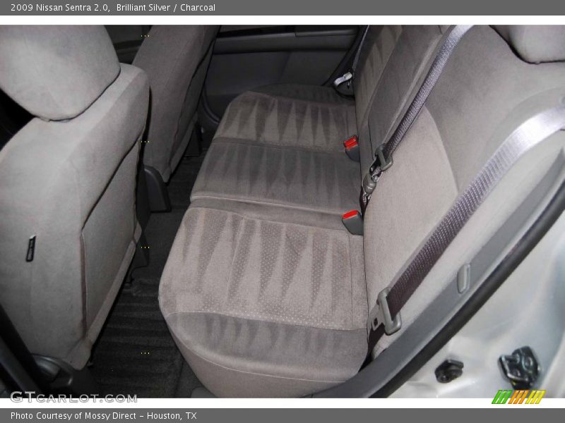 Brilliant Silver / Charcoal 2009 Nissan Sentra 2.0