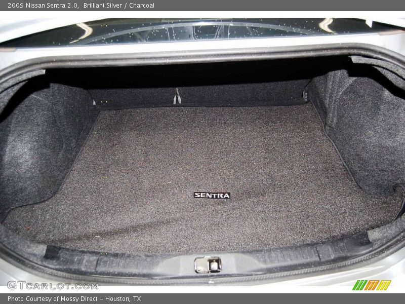 Brilliant Silver / Charcoal 2009 Nissan Sentra 2.0