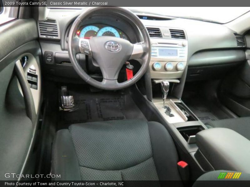 Classic Silver Metallic / Charcoal 2009 Toyota Camry SE