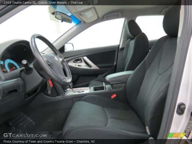 Classic Silver Metallic / Charcoal 2009 Toyota Camry SE