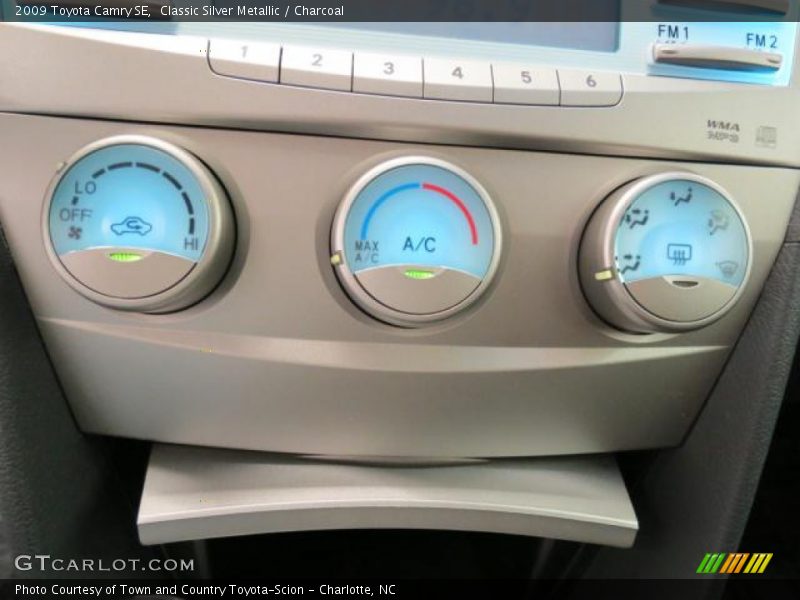 Classic Silver Metallic / Charcoal 2009 Toyota Camry SE