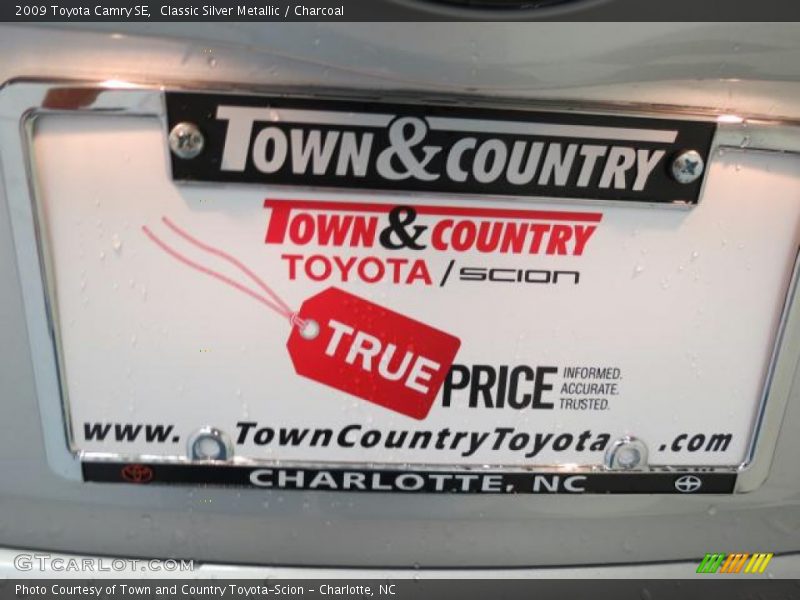 Classic Silver Metallic / Charcoal 2009 Toyota Camry SE