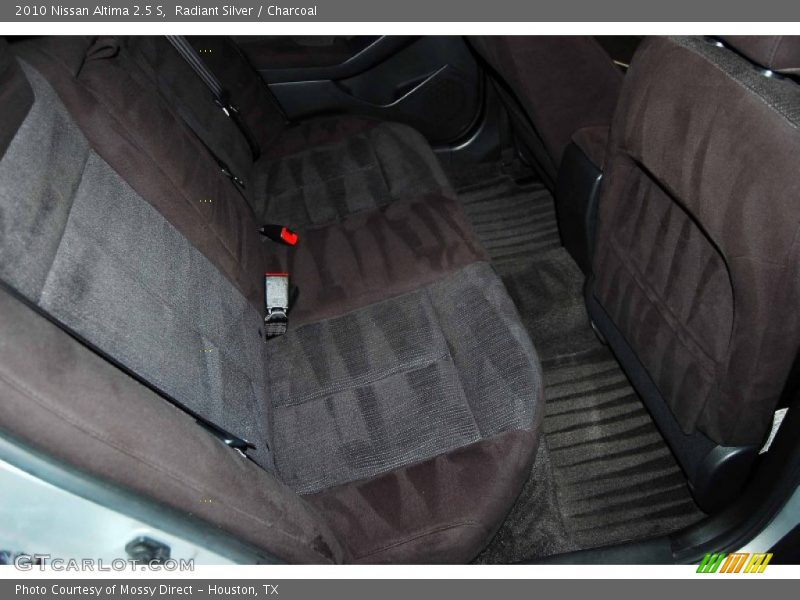 Radiant Silver / Charcoal 2010 Nissan Altima 2.5 S