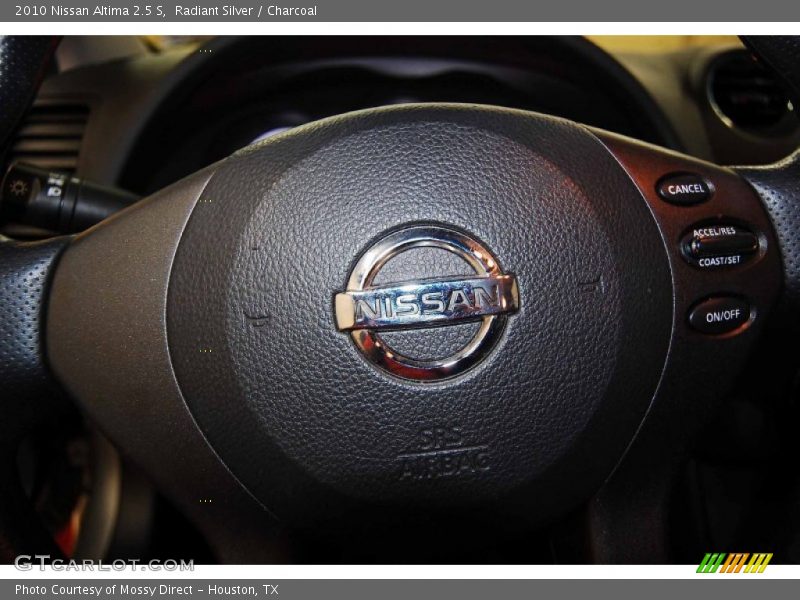 Radiant Silver / Charcoal 2010 Nissan Altima 2.5 S