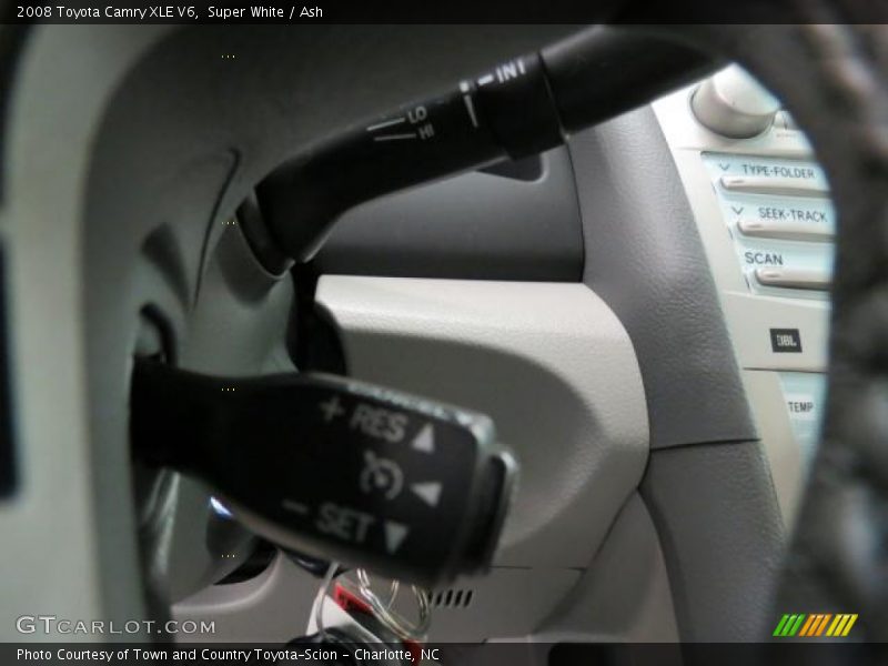 Super White / Ash 2008 Toyota Camry XLE V6
