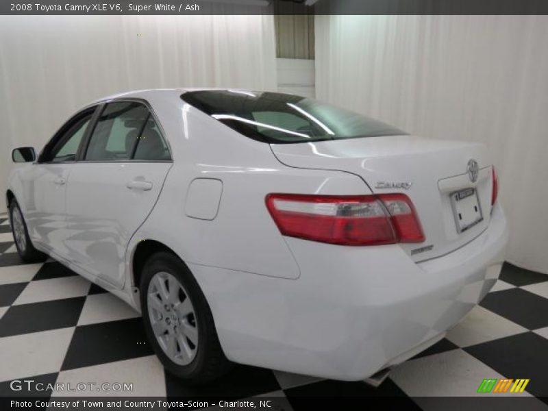 Super White / Ash 2008 Toyota Camry XLE V6