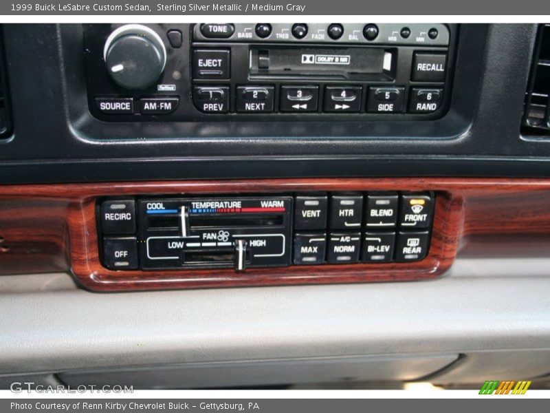 Sterling Silver Metallic / Medium Gray 1999 Buick LeSabre Custom Sedan