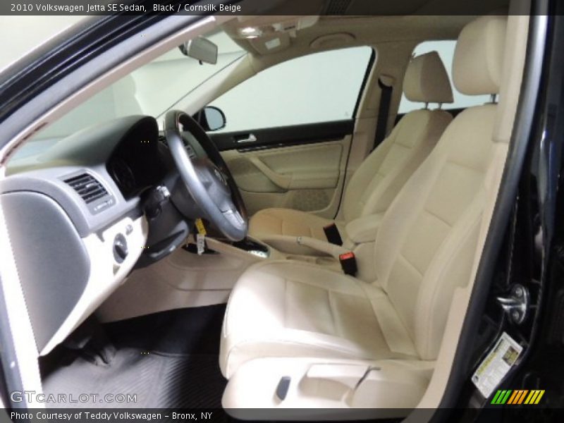 Black / Cornsilk Beige 2010 Volkswagen Jetta SE Sedan