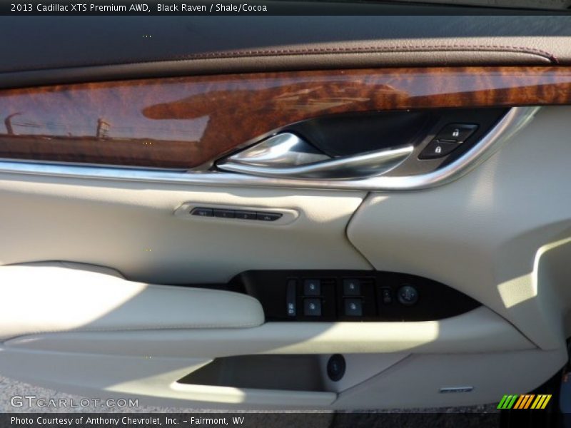 Door Panel of 2013 XTS Premium AWD