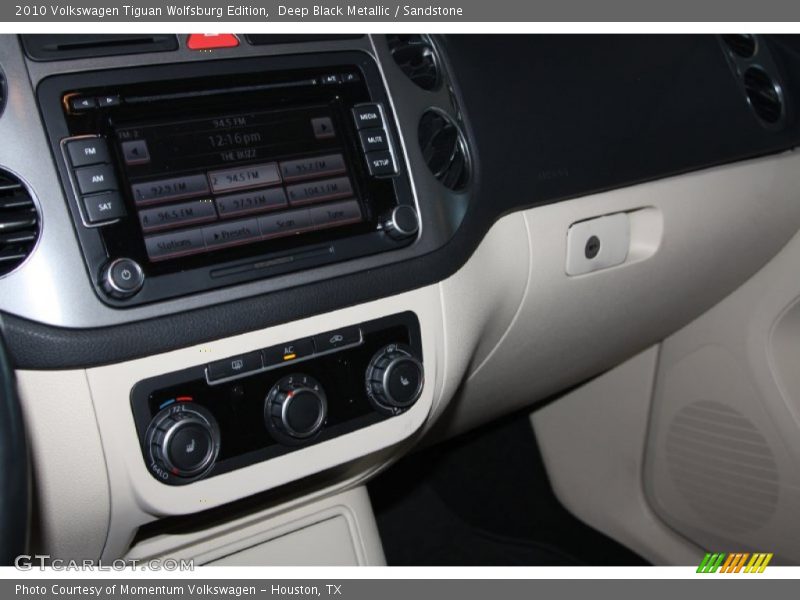 Deep Black Metallic / Sandstone 2010 Volkswagen Tiguan Wolfsburg Edition
