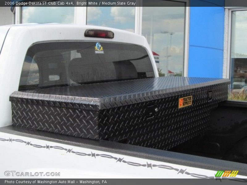 Bright White / Medium Slate Gray 2006 Dodge Dakota ST Club Cab 4x4