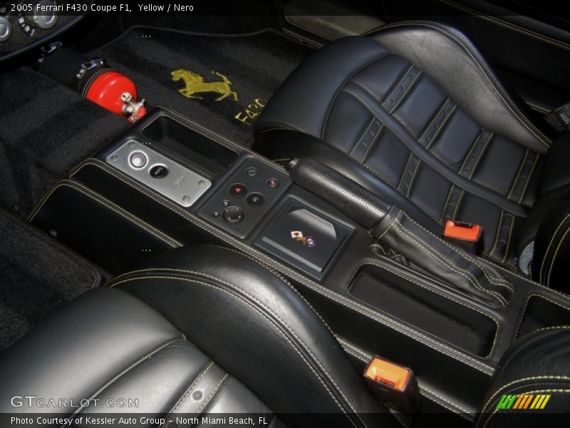 Controls of 2005 F430 Coupe F1