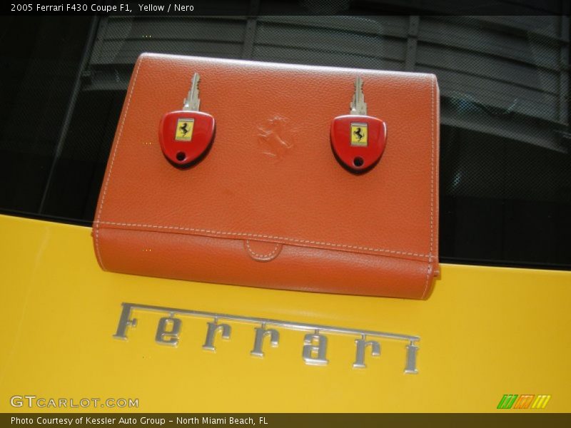 Keys of 2005 F430 Coupe F1