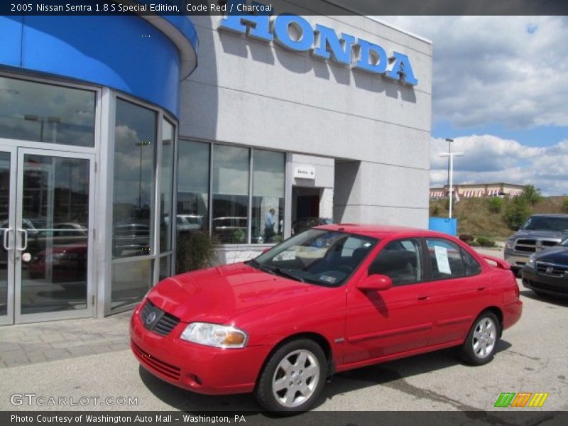 Code Red / Charcoal 2005 Nissan Sentra 1.8 S Special Edition