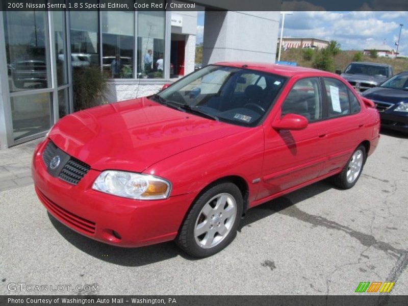 Code Red / Charcoal 2005 Nissan Sentra 1.8 S Special Edition