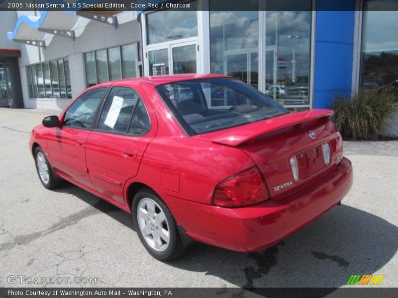 Code Red / Charcoal 2005 Nissan Sentra 1.8 S Special Edition