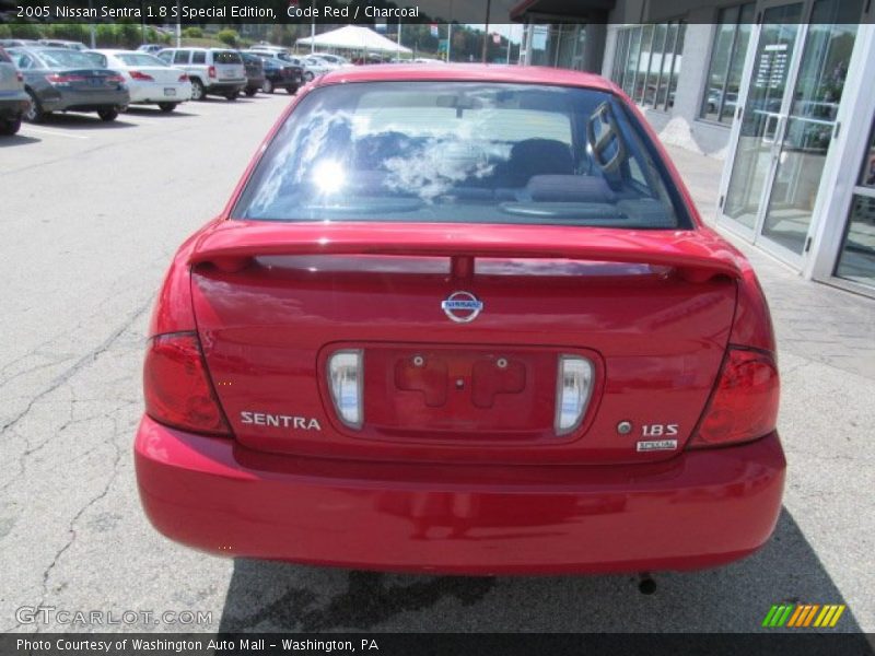 Code Red / Charcoal 2005 Nissan Sentra 1.8 S Special Edition